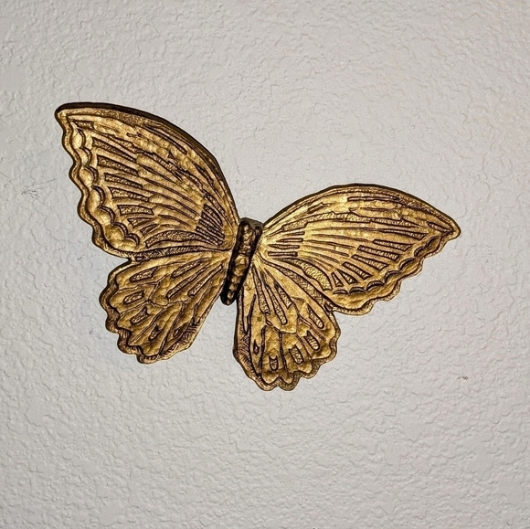 Butterflies in Gold Homco Wall Decor 1970s - Picture 2 of 4